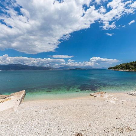 Villa Unique Sur La Plage Pour Des Vacances Inoubliables En Famille Ou Entre Amis Pour 10 Personnes Slatine Exterior photo