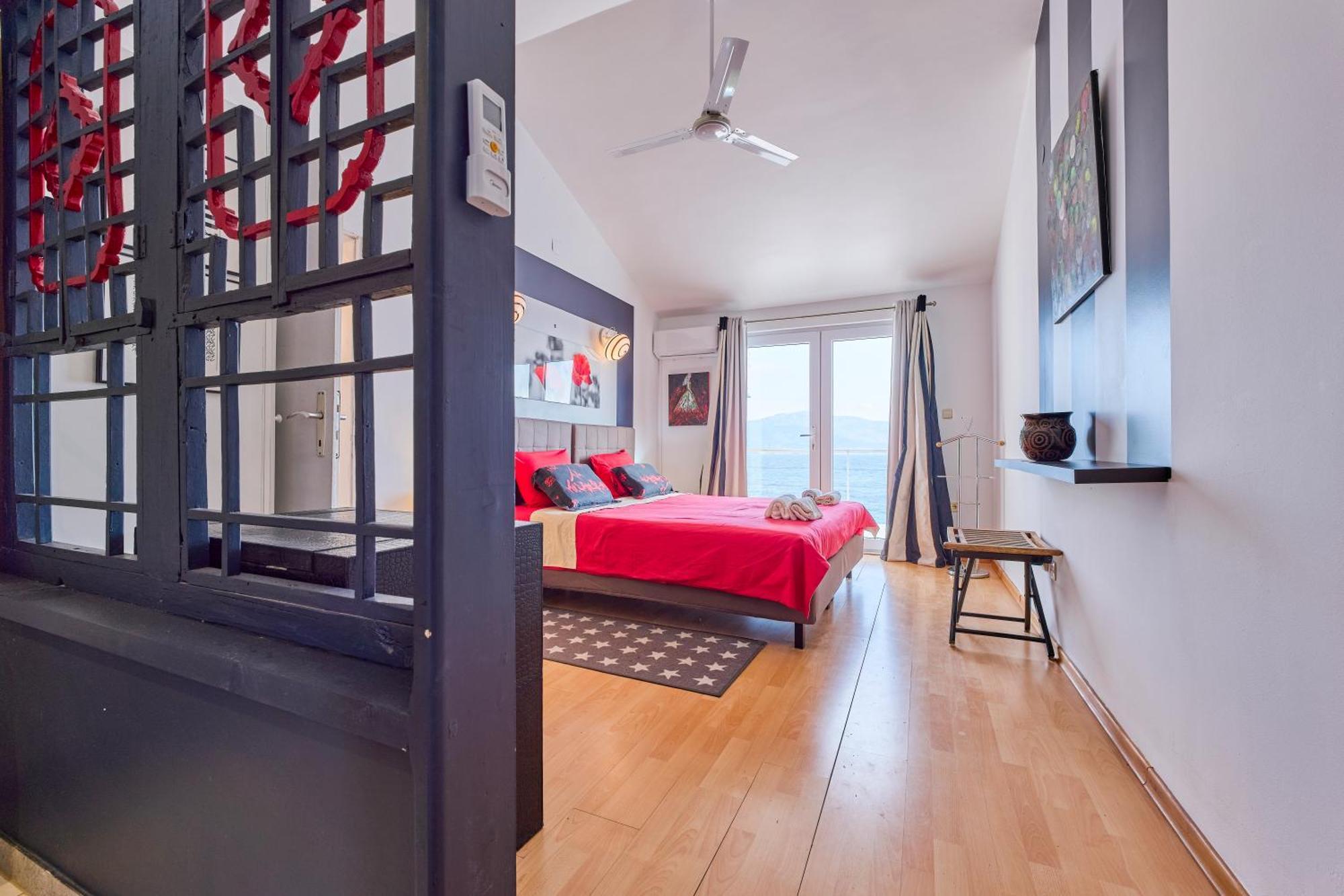 Villa Unique Sur La Plage Pour Des Vacances Inoubliables En Famille Ou Entre Amis Pour 10 Personnes Slatine Exterior photo